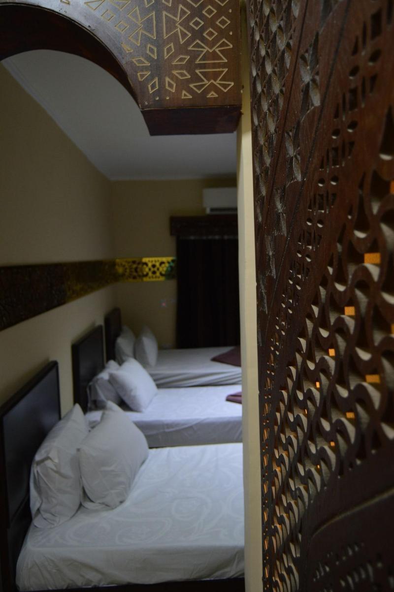 Comfort Giza Hostel *